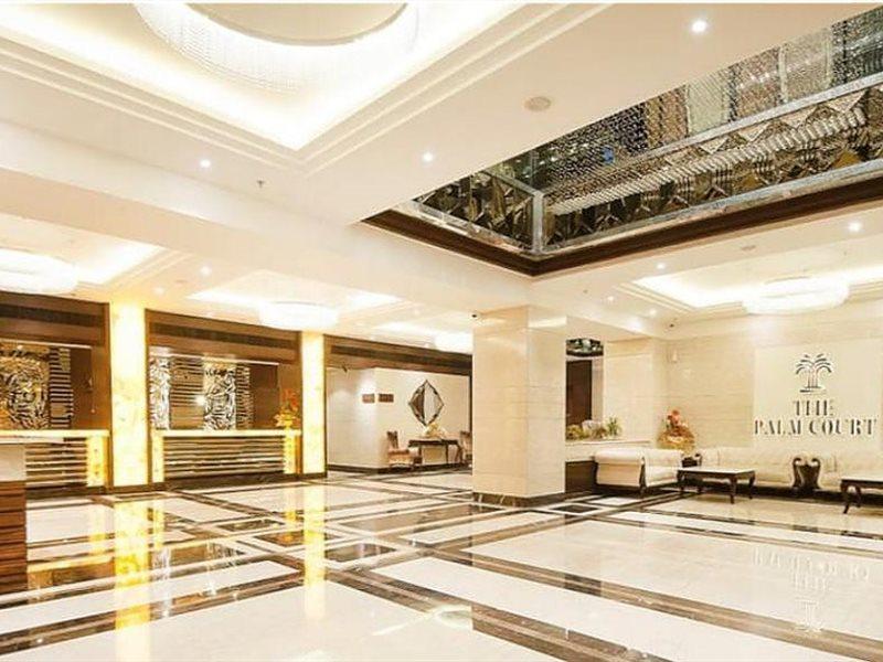 Отель The Palm Court Лудхиана Экстерьер фото